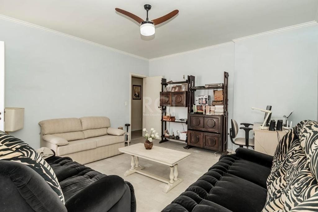 Casa à venda com 3 quartos, 378m² - Foto 16