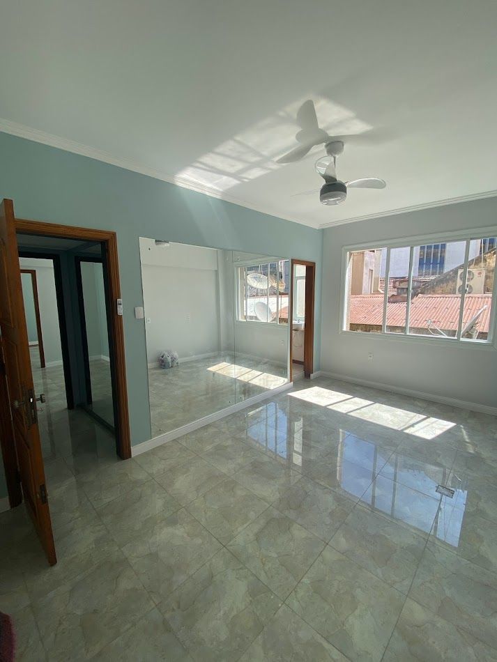 Apartamento à venda com 62m², 2 quartos, 1 suíte no bairro Centro Histórico em Porto Alegre