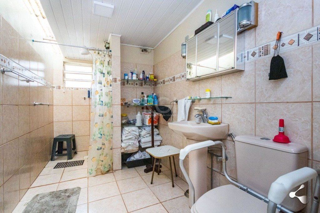 Casa à venda com 4 quartos, 221m² - Foto 29