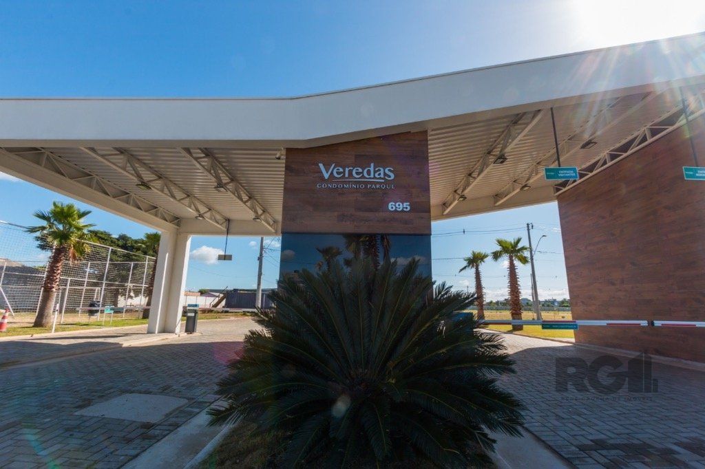 Casa de Condomínio à venda com 3 quartos, 278m² - Foto 1