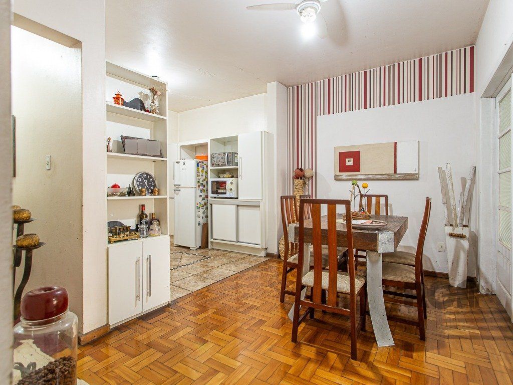 Casa à venda com 3 quartos, 157m² - Foto 7