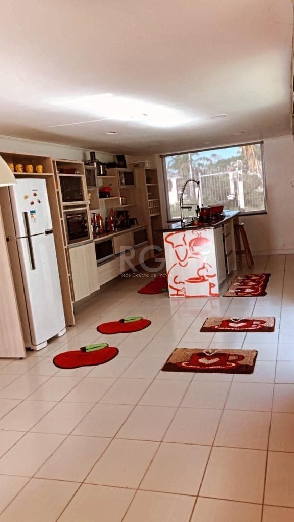 Casa à venda com 5 quartos, 220m² - Foto 5