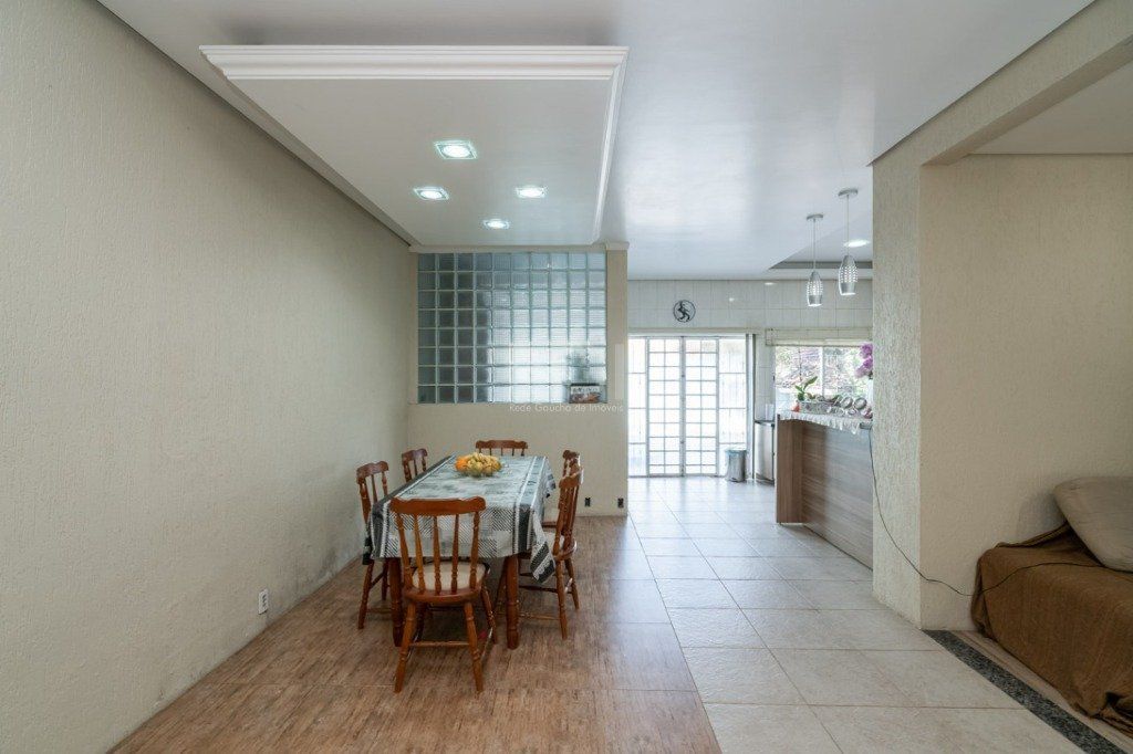 Casa à venda com 4 quartos, 259m² - Foto 8