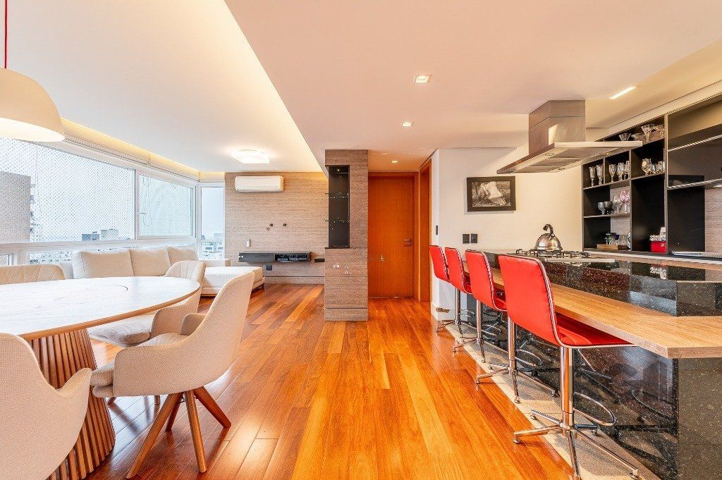 Apartamento, 3 dormitórios no bairro Petrópolis em Porto Alegre para Comprar