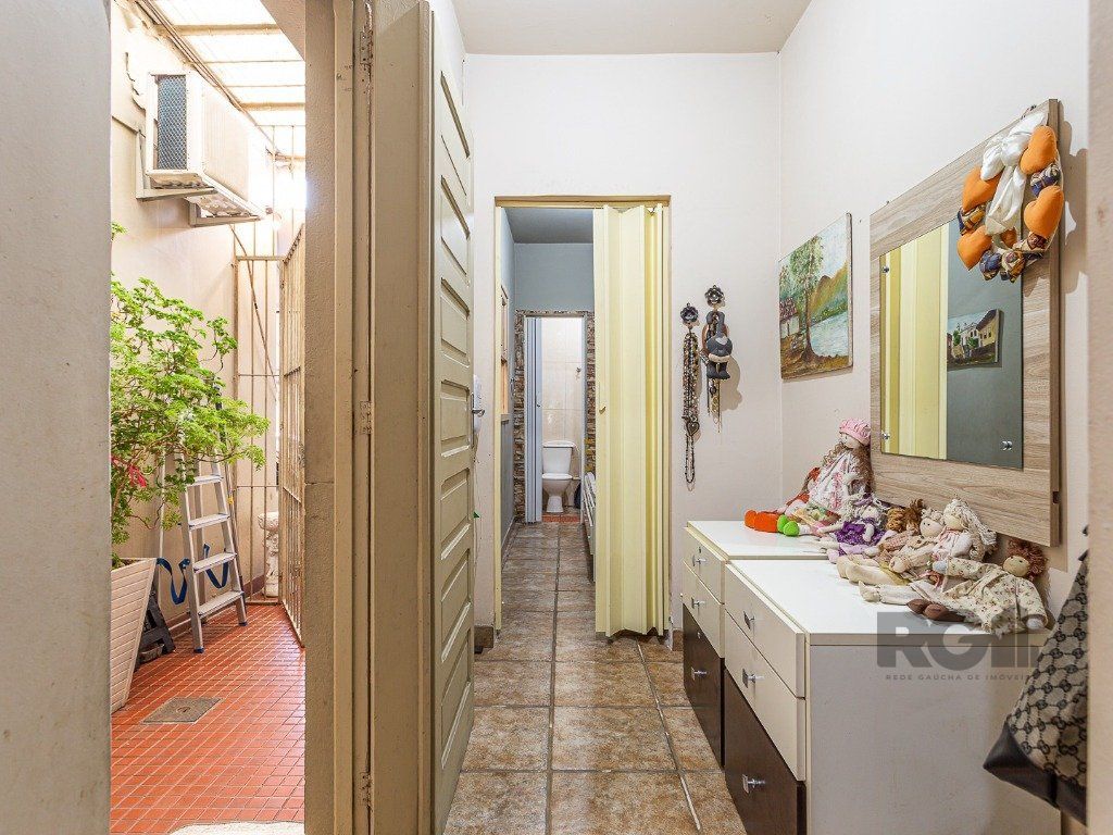 Casa à venda com 3 quartos, 157m² - Foto 14