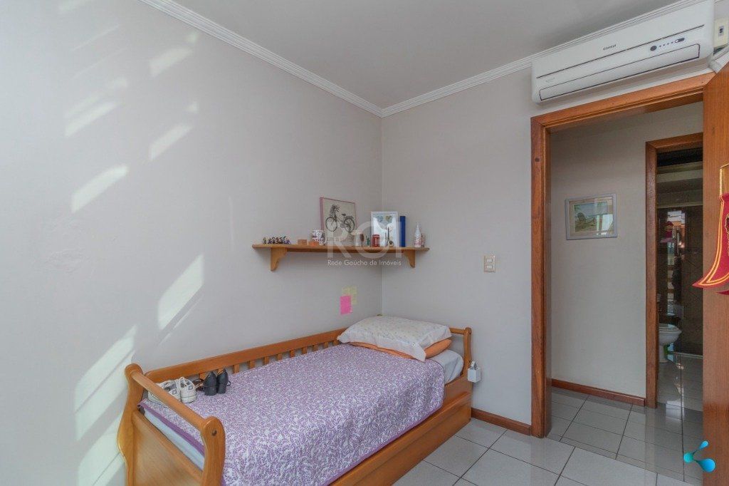 Casa à venda com 3 quartos, 272m² - Foto 21