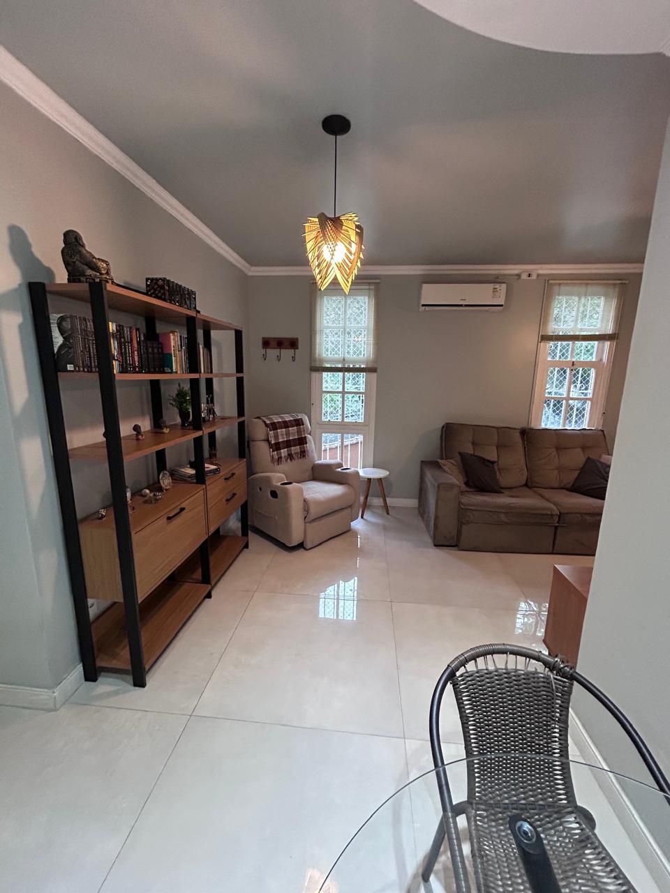 Apartamento a venda, 2 quartos, com lareira e churrasqueira no bairro Mont Serrat — foto 3