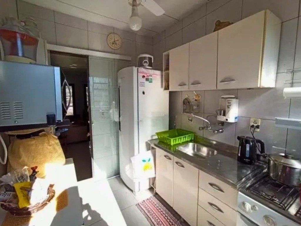 Casa à venda com 3 quartos, 65m² - Foto 8