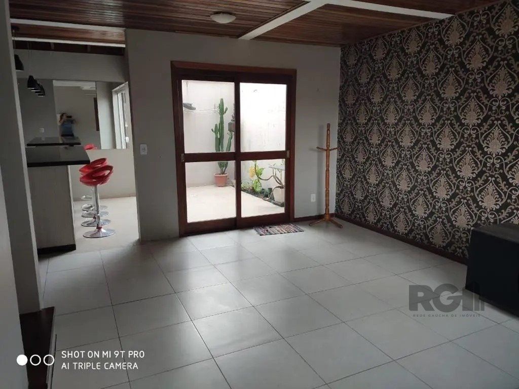 Casa de Condomínio à venda com 3 quartos, 135m² - Foto 4