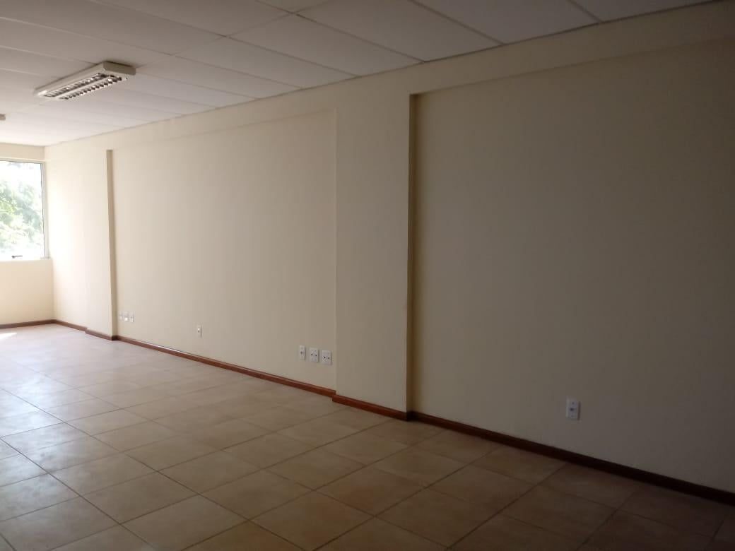 Conjunto Comercial-Sala à venda com 1 quarto, 95m² - Foto 11