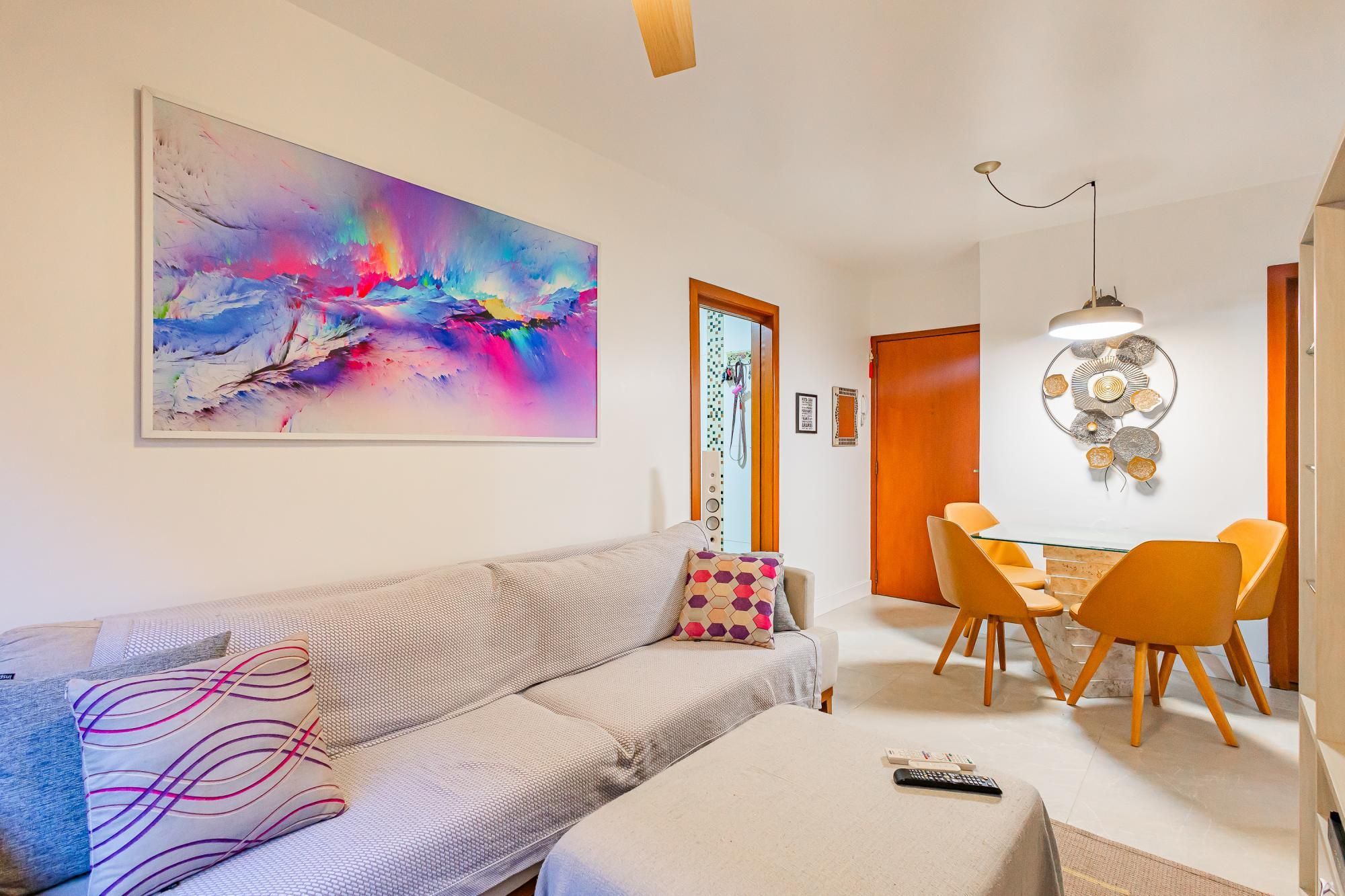 Apartamento à venda com 55m², 2 quartos no bairro Vila Ipiranga em Porto Alegre