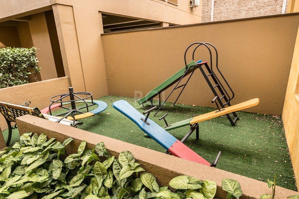 Apartamento à venda com 2 quartos, 55m² - Foto 18