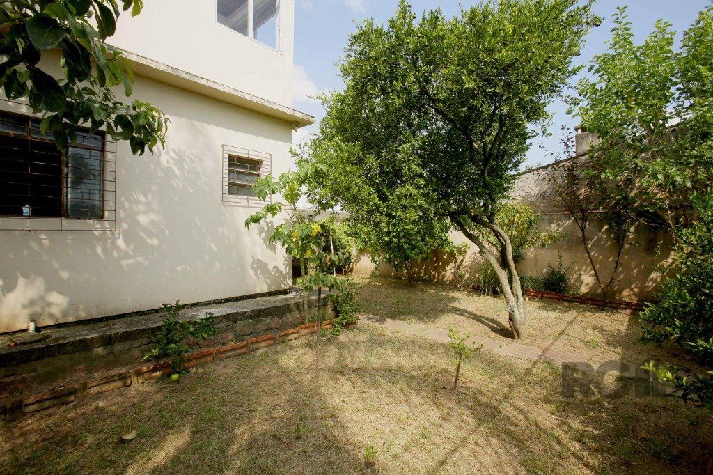 Casa à venda com 4 quartos, 150m² - Foto 41