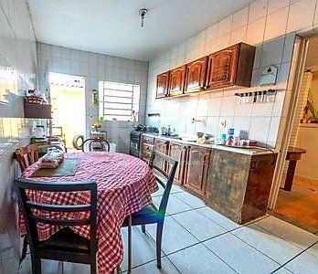 Casa à venda com 3 quartos, 167m² - Foto 1