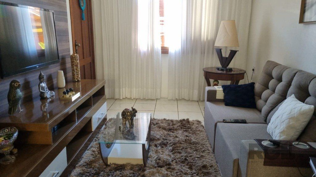 Casa à venda com 4 quartos, 78m² - Foto 3