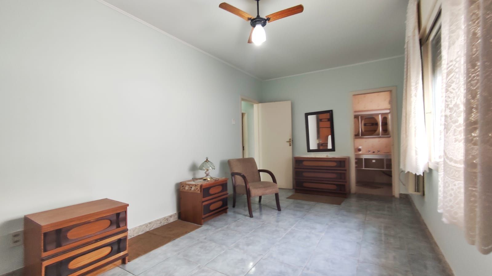 Casa à venda com 3 quartos, 180m² - Foto 11