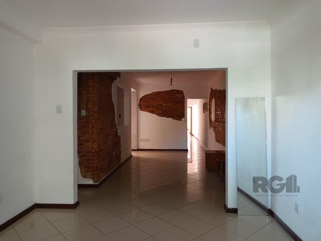 Apartamento à venda com 2 quartos, 105m² - Foto 2