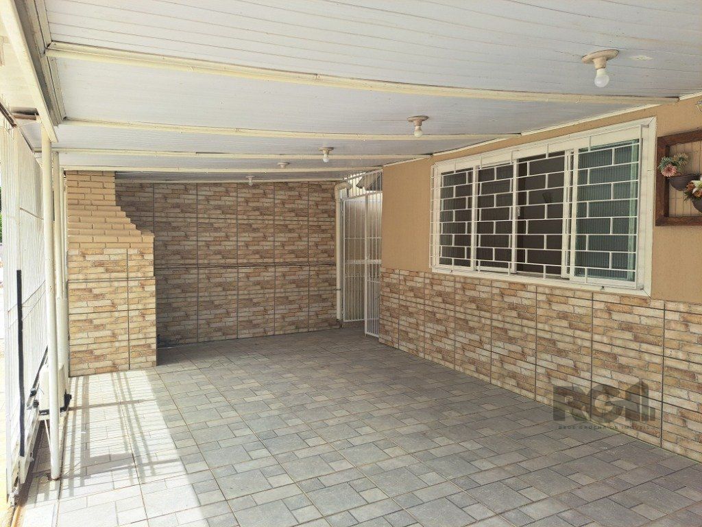 Casa à venda com 2 quartos, 59m² - Foto 2