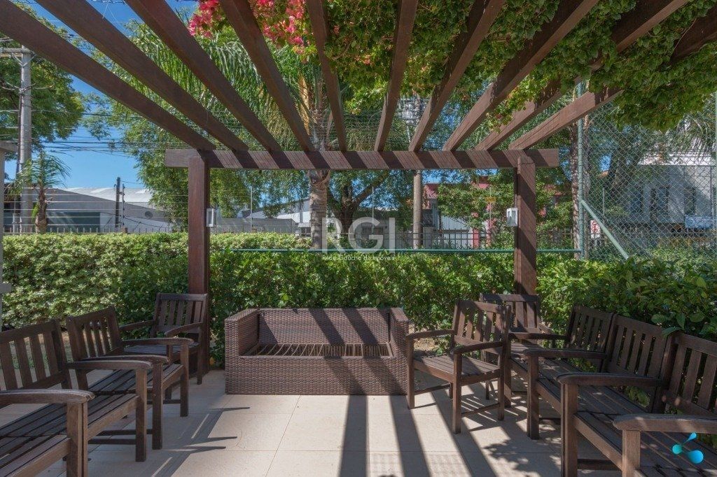 Apartamento à venda com 2 quartos, 64m² - Foto 27