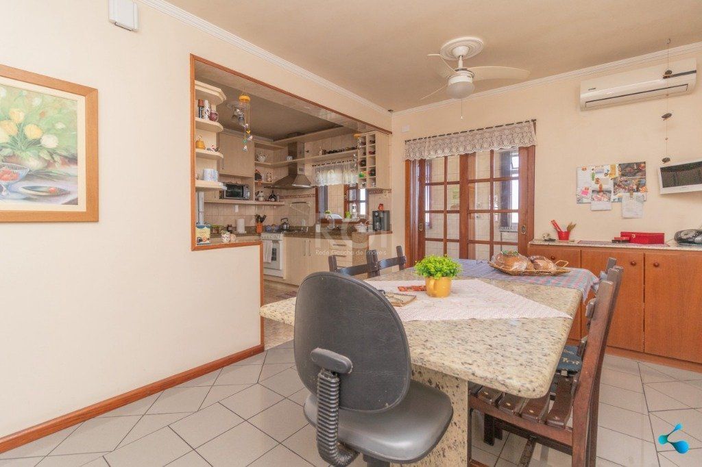 Casa à venda com 3 quartos, 272m² - Foto 10