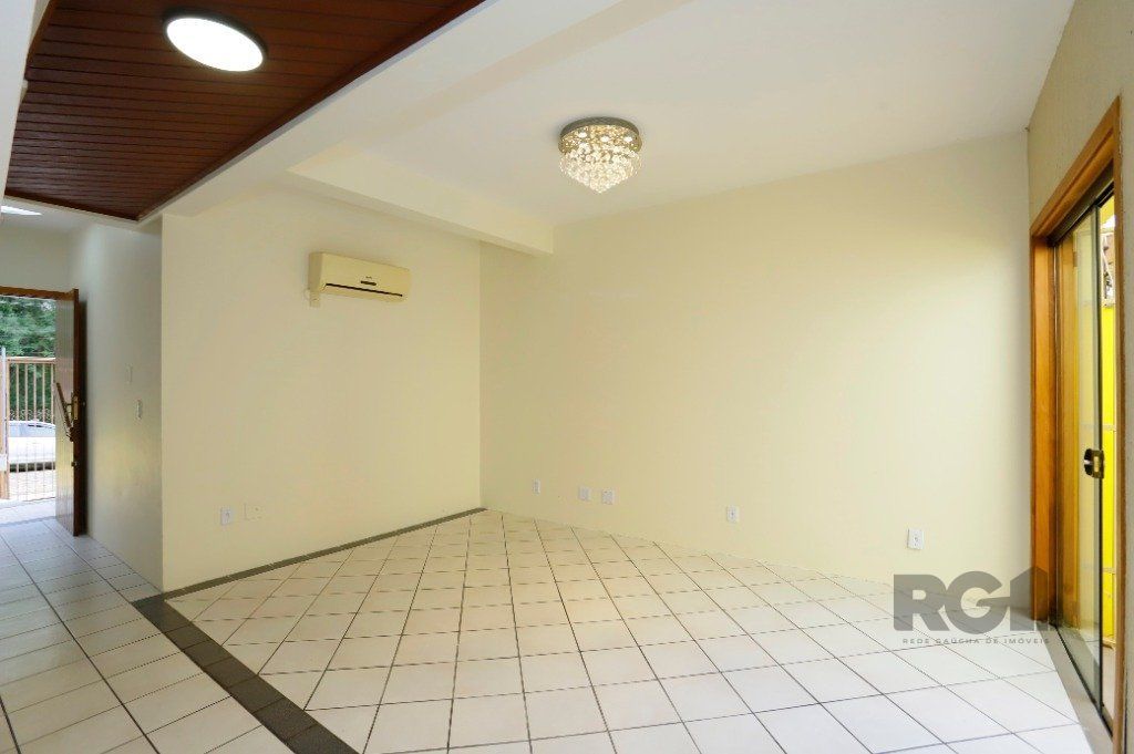 Casa à venda com 3 quartos, 163m² - Foto 6