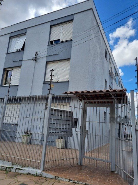 Apartamento à venda com 1 quarto, 42m² - Foto 1