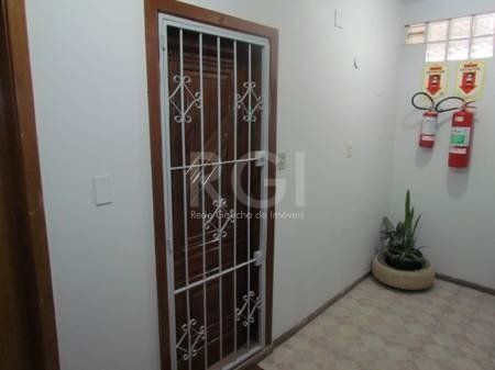 Apartamento à venda com 3 quartos, 113m² - Foto 2