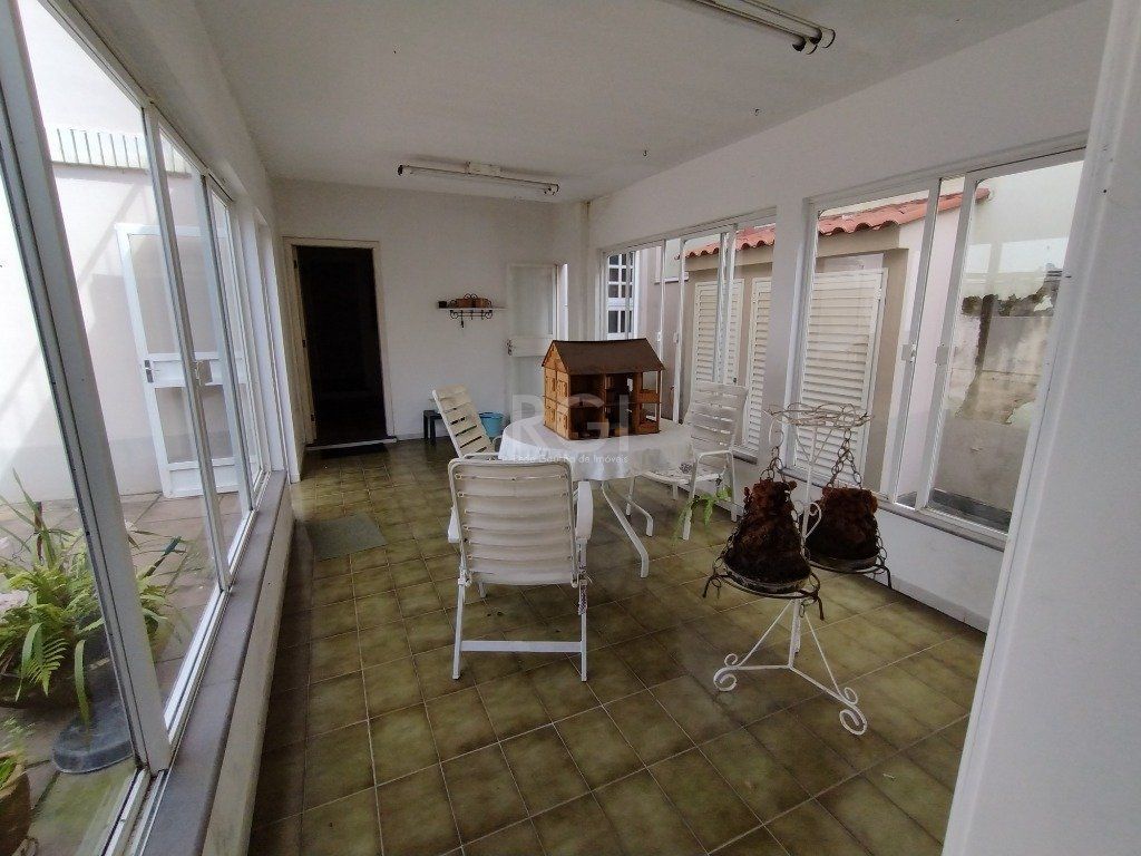 Casa à venda com 3 quartos, 378m² - Foto 12