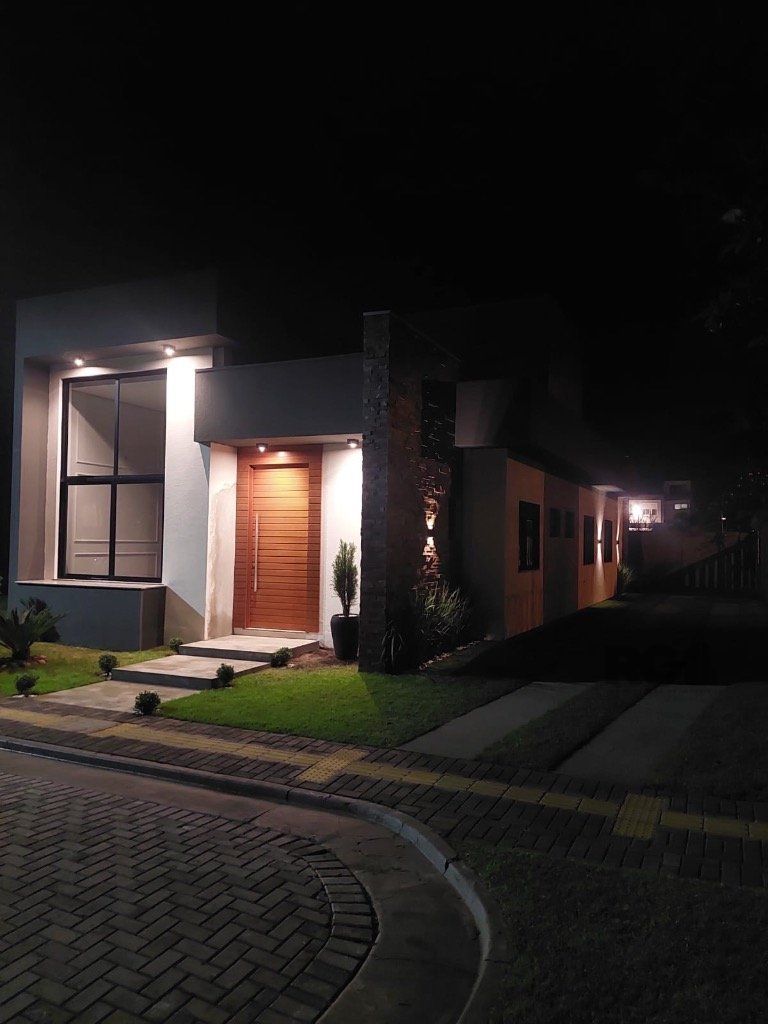 Casa de Condomínio à venda com 3 quartos, 278m² - Foto 4
