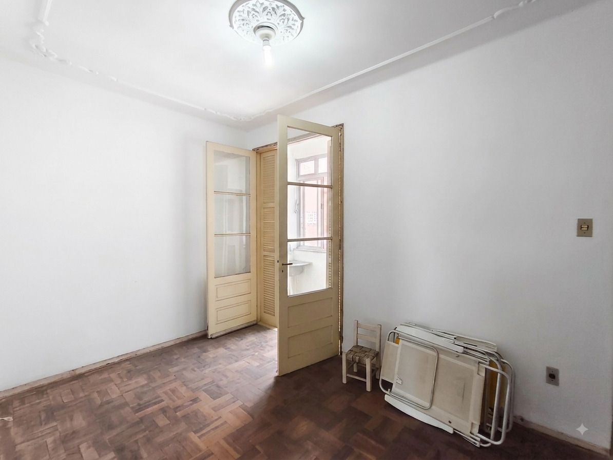 Apartamento de 2 quartos com sacada no Menino Deus — foto 2