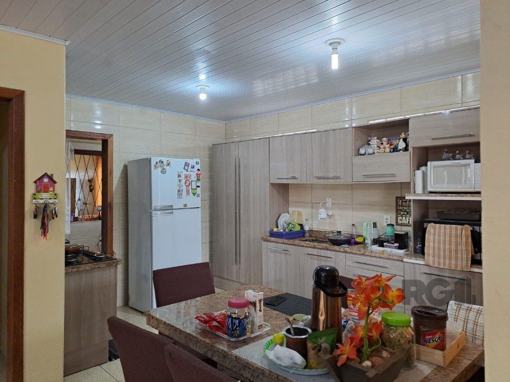 Casa à venda com 5 quartos, 220m² - Foto 13