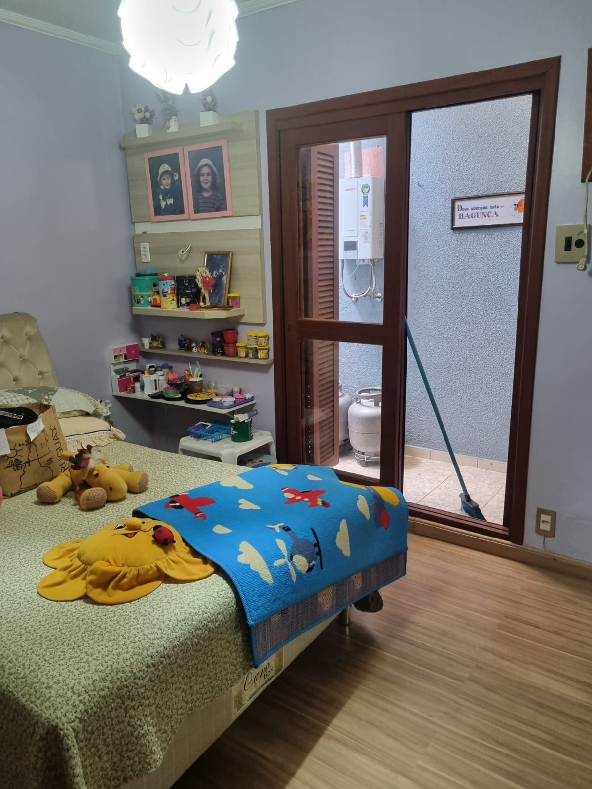 Casa à venda com 3 quartos, 163m² - Foto 4