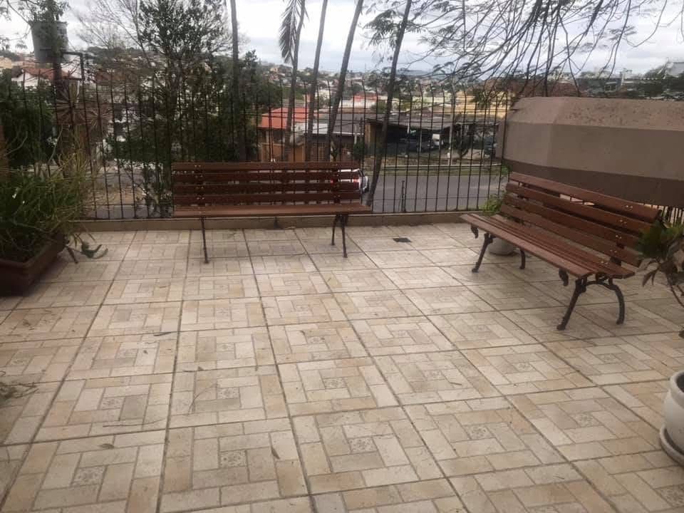Apartamento Mobiliado 2 Dormitórios com Vaga no Medianeira – Pronto para Morar!