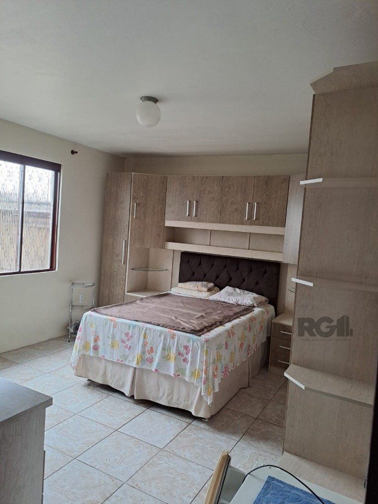 Casa à venda com 5 quartos, 220m² - Foto 8