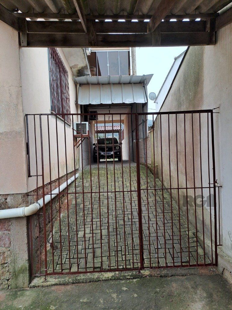 Casa à venda com 5 quartos, 220m² - Foto 27