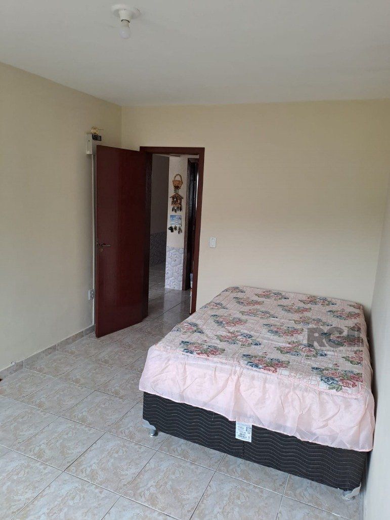 Casa à venda com 5 quartos, 220m² - Foto 9