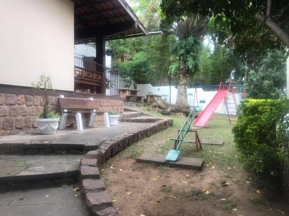 Apartamento Mobiliado 2 Dormitórios com Vaga no Medianeira – Pronto para Morar!