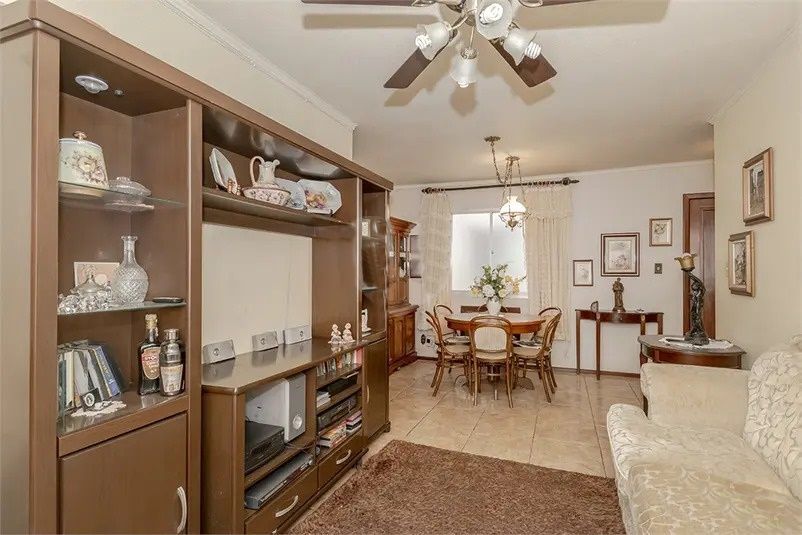 APARTAMENTO 2 DORMITORIOS E 1 VAGA AMPLO E CONSERVADO