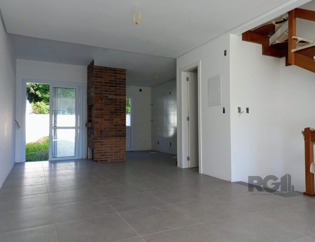 Sobrado com 161m², 3 dormitórios no bairro Aberta dos Morros em Porto Alegre para Comprar