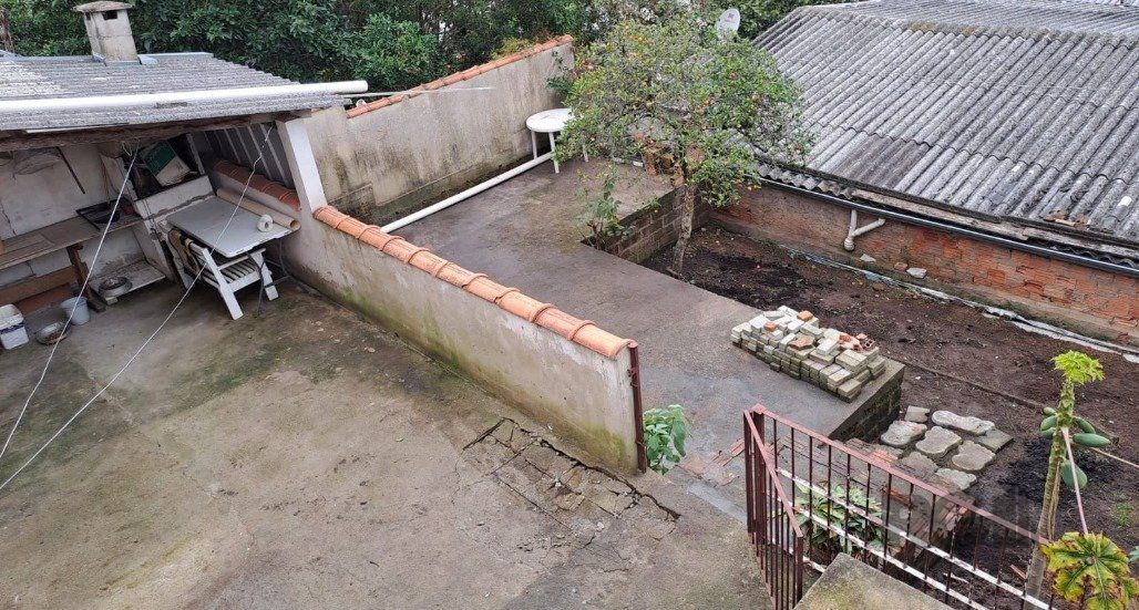 Casa à venda com 5 quartos, 220m² - Foto 29
