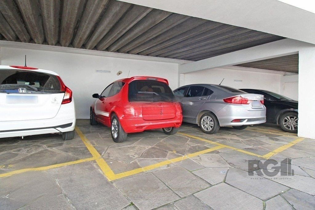 Apartamento à venda com 3 quartos, 205m² - Foto 3