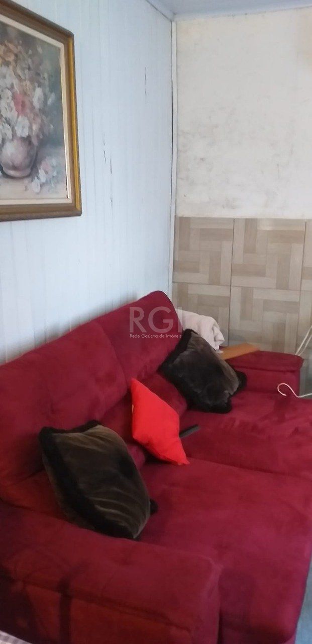 Casa à venda com 1 quarto, 49m² - Foto 2
