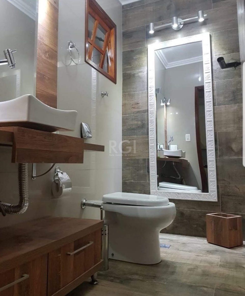 Casa à venda com 3 quartos, 239m² - Foto 4