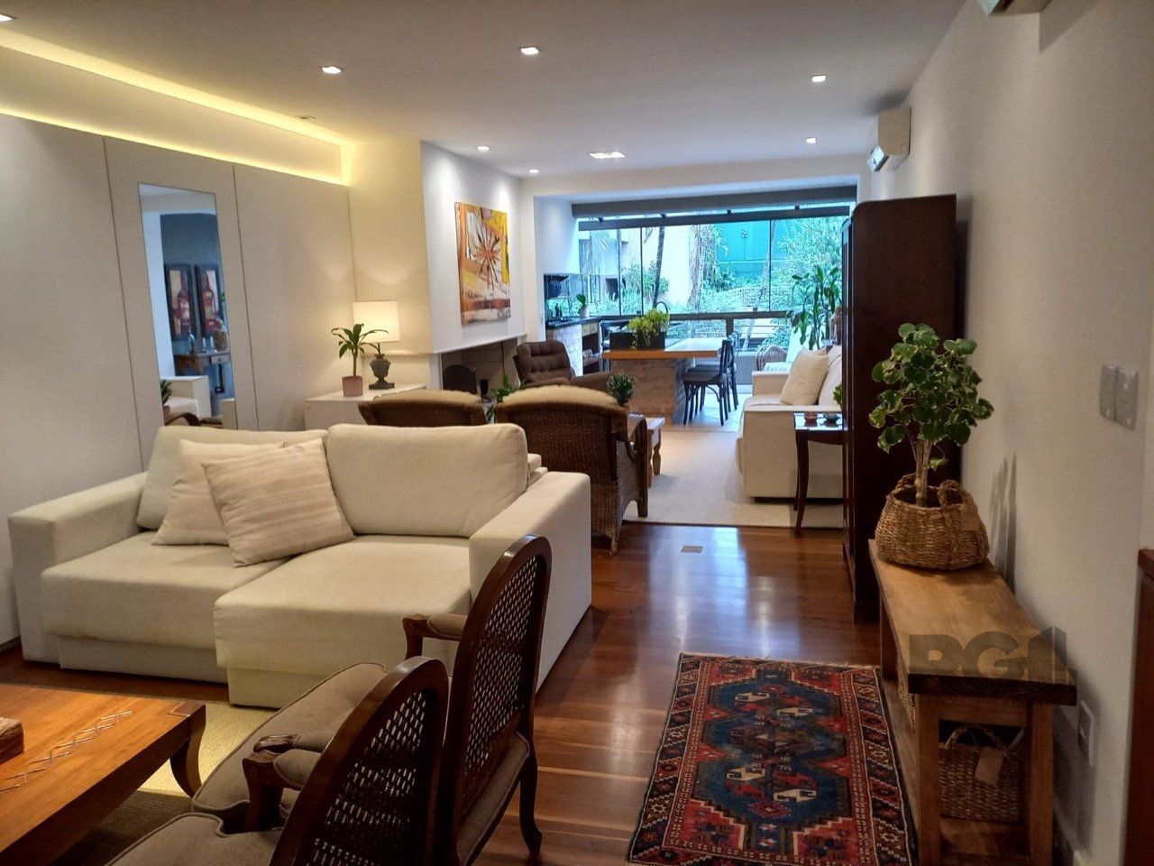 Apartamento à venda com 154m², 3 quartos, 3 suítes, 3 vagas no bairro Petrópolis em Porto Alegre
