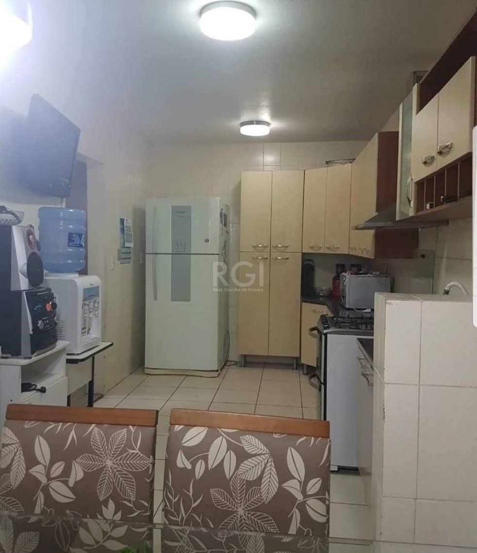 Casa à venda com 3 quartos, 239m² - Foto 6