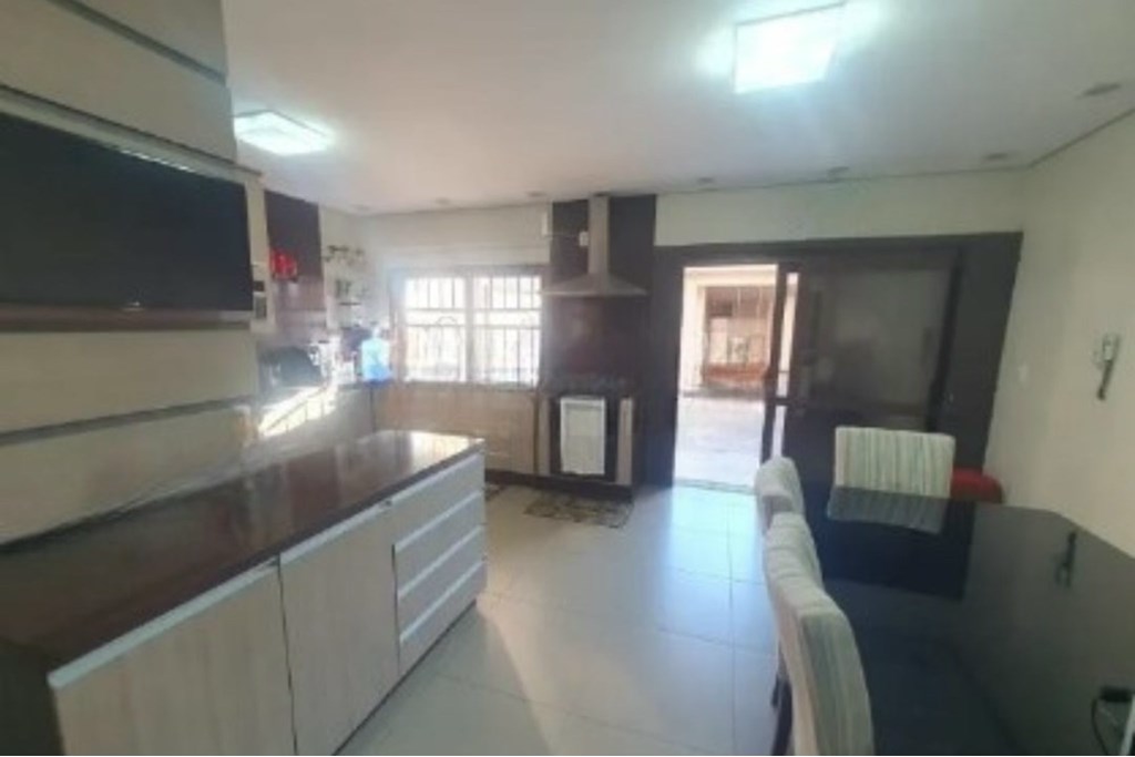 Casa, 3 quartos, 206 m² - Foto 5