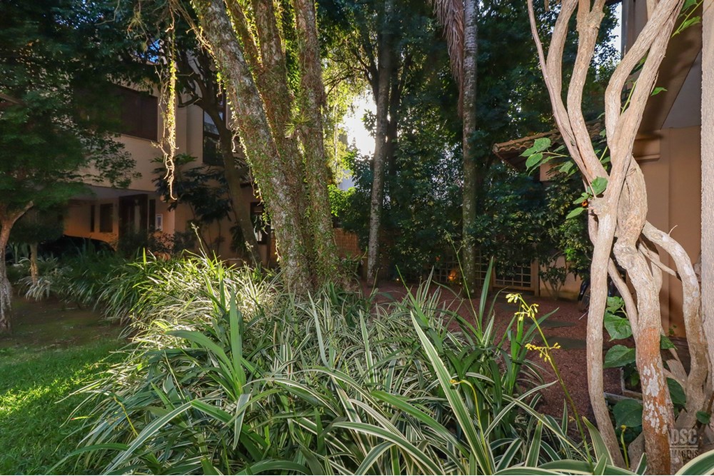 Casa de Condomínio à venda com 4 quartos, 379m² - Foto 14