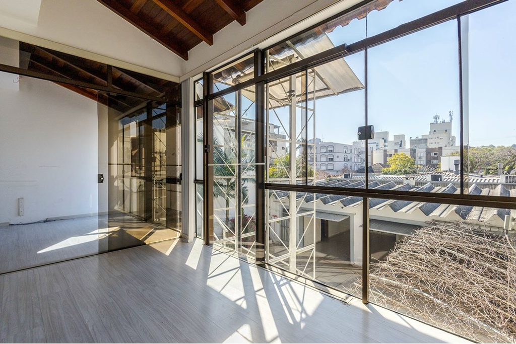 Casa à venda com 6 quartos, 346m² - Foto 11