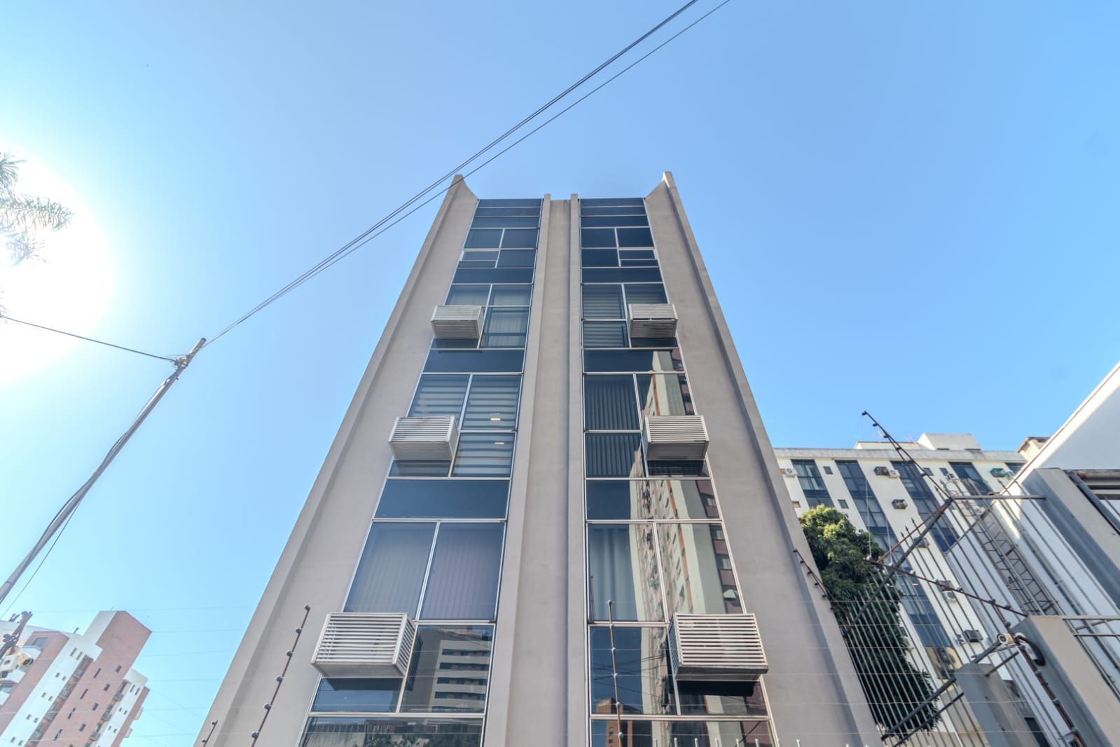 Sala Comercial à Venda em Moinhos de Vento 39.93m²,  na quintino bocaiúva, junto a 24 d outubro