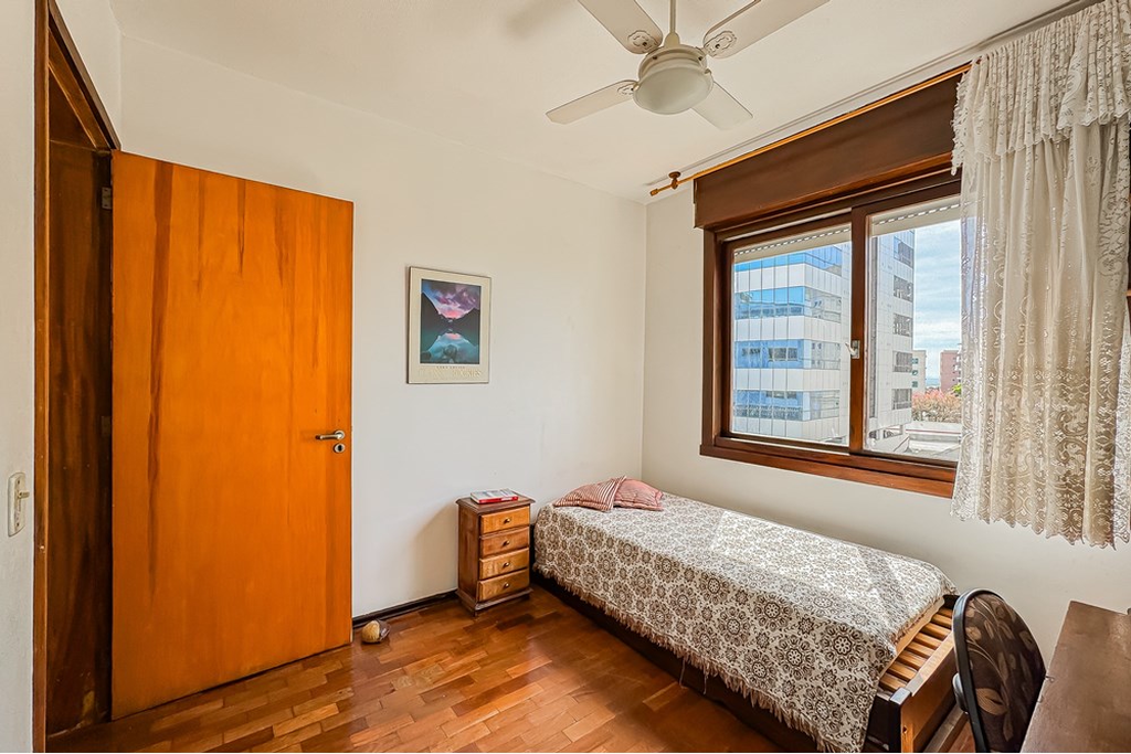 Apartamento à venda com 2 quartos, 81m² - Foto 2
